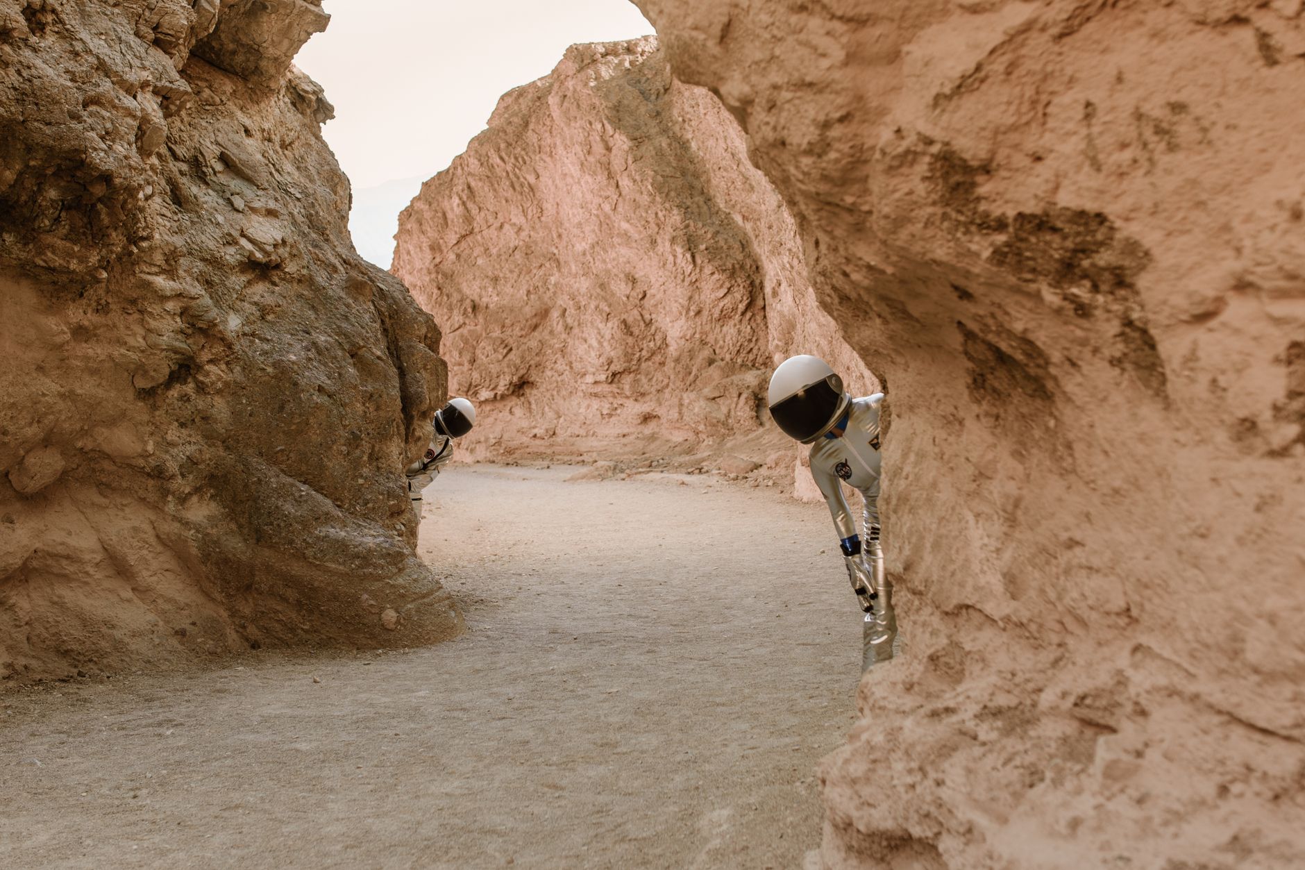 mysterious holes on Mars